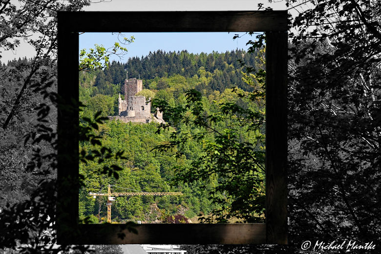 Kastelburg Waldkirch im Rahmen