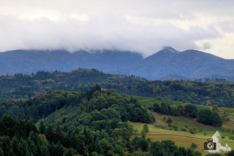 hochburg-ruine-aussicht-schwarzwald