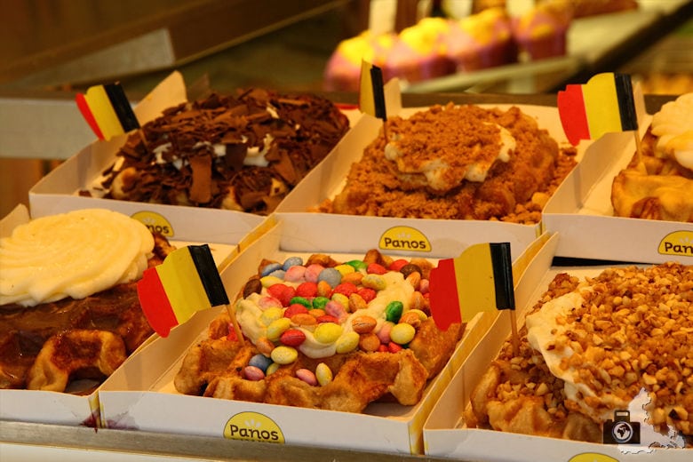 Belgische Waffeln bei Panos in Brügge in Belgien