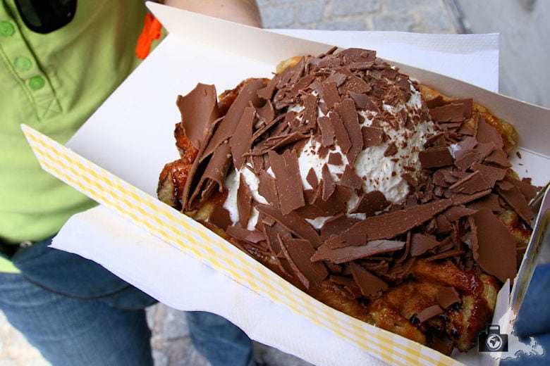 Belgische Waffeln bei Panos in Brügge in Belgien