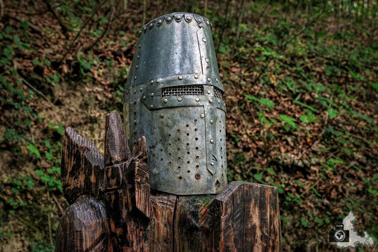 Ritterwanderweg zur Kastelburg Waldkirch - Ritter Statue