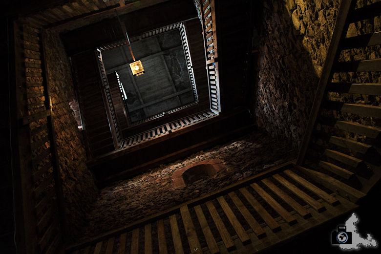 Kastelburg Ruine bei Waldkirch - Turmaufgang