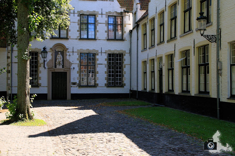 Brügge Sehenswürdigkeiten - Begijnhof