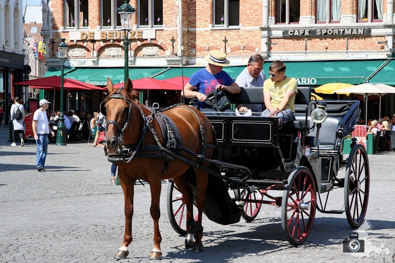 Brügge Sehenswürdigkeiten - Grote Markt Pferdekutsche