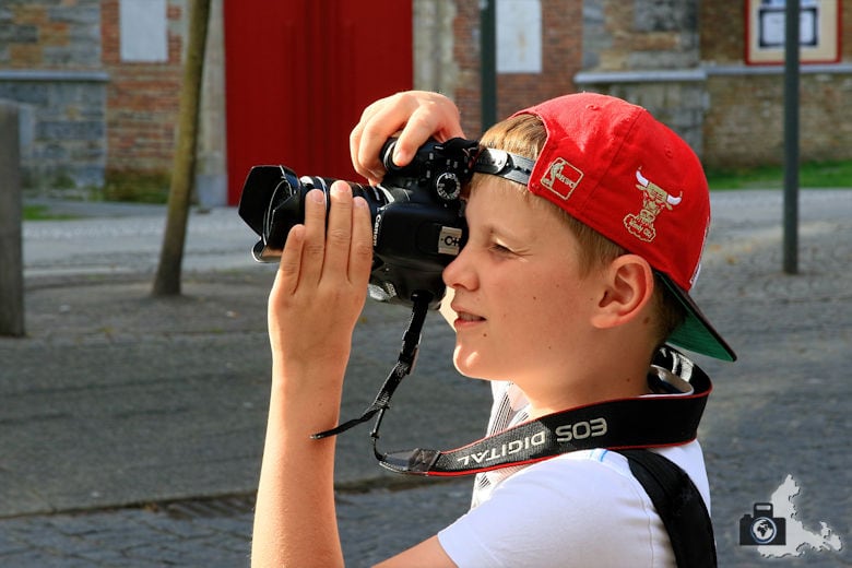 Lucas fotografiert Brügge