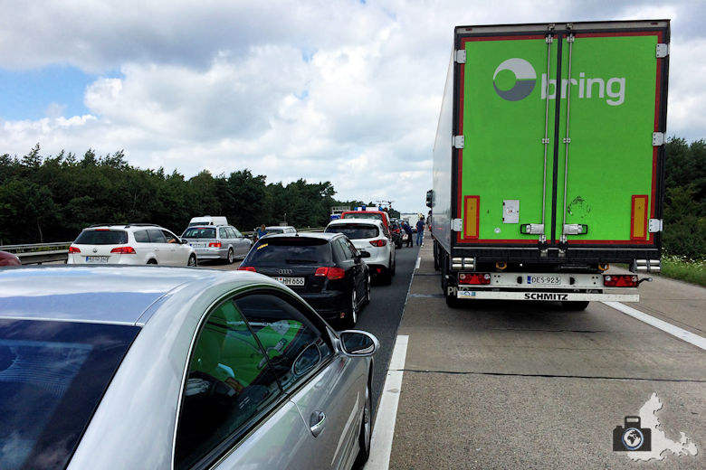 Stau auf der Autobahn A7 nach Hamburg