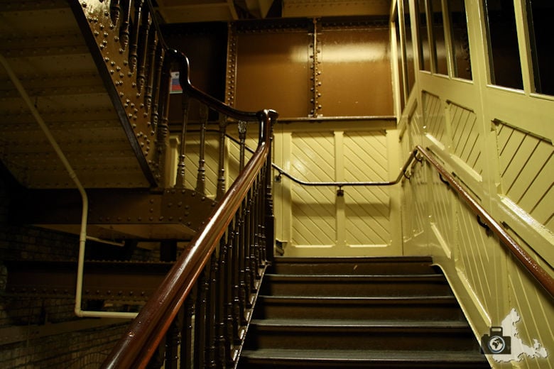Treppenaufgang in der Tower Bridge, London