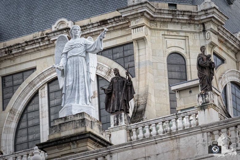 Sehenswürdigkeiten in Madrid - Almudena Kathedrale