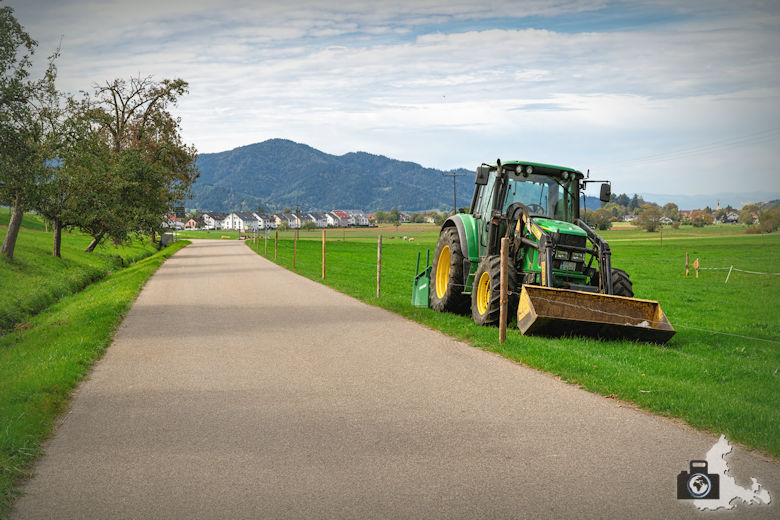 Wanderung Dreisamtal - Kapellenweg Stegen - Traktor
