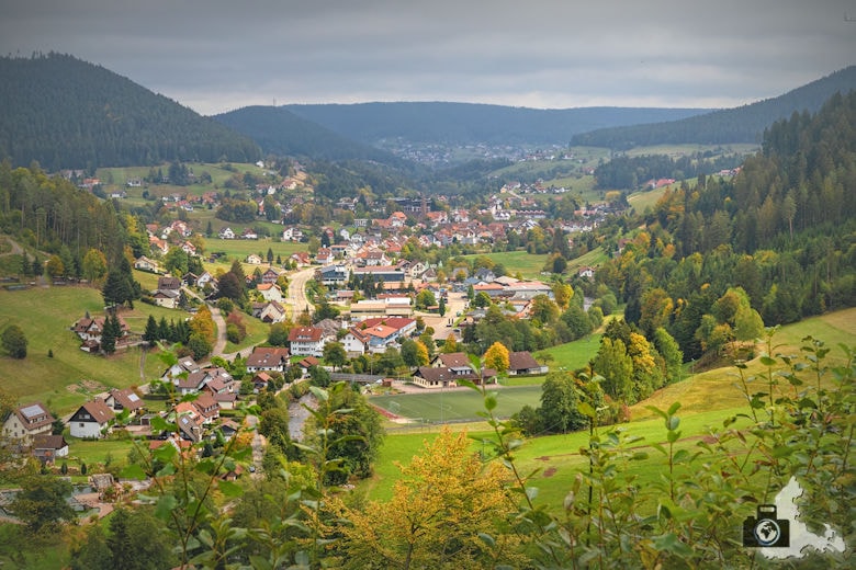 Annis Schwarzwald Geheimnis Baiersbronn - Auf dem Spuren von Avalee - Aussicht Mitteltal