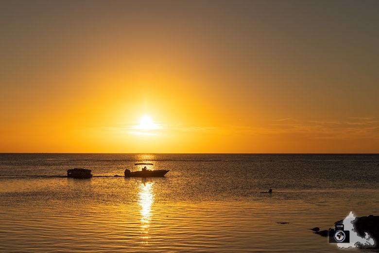 Sonnenuntergang am Strand von Mauritius