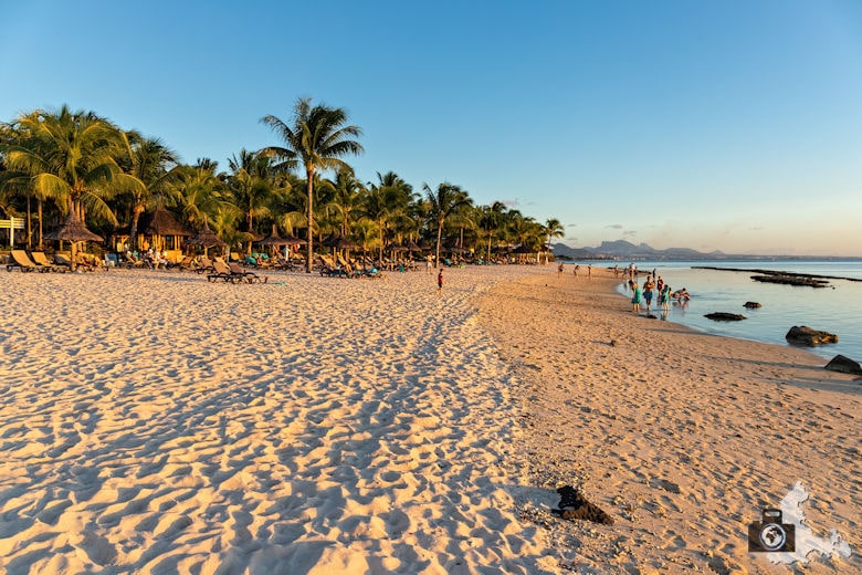 Sonnenuntergang am Strand von Mauritius