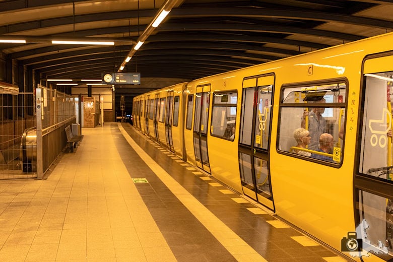 U-Bahn fahren in Berlin