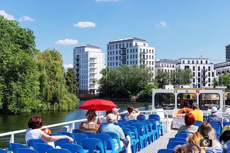 Brückenfahrt Berlin - Ausflugsschiff