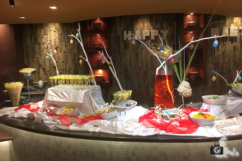 Abendliches Büfett im Victoria Beachcomber Hotel an Ostern