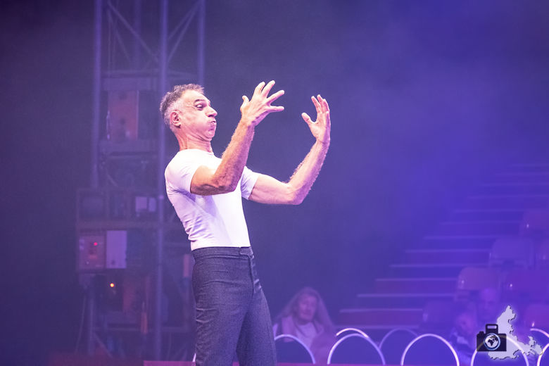 Weihnachtszirkus Circolo Freiburg 2019 - Mime Daniel